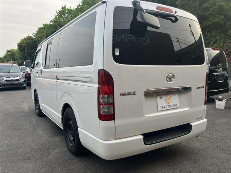 HIACE VAN