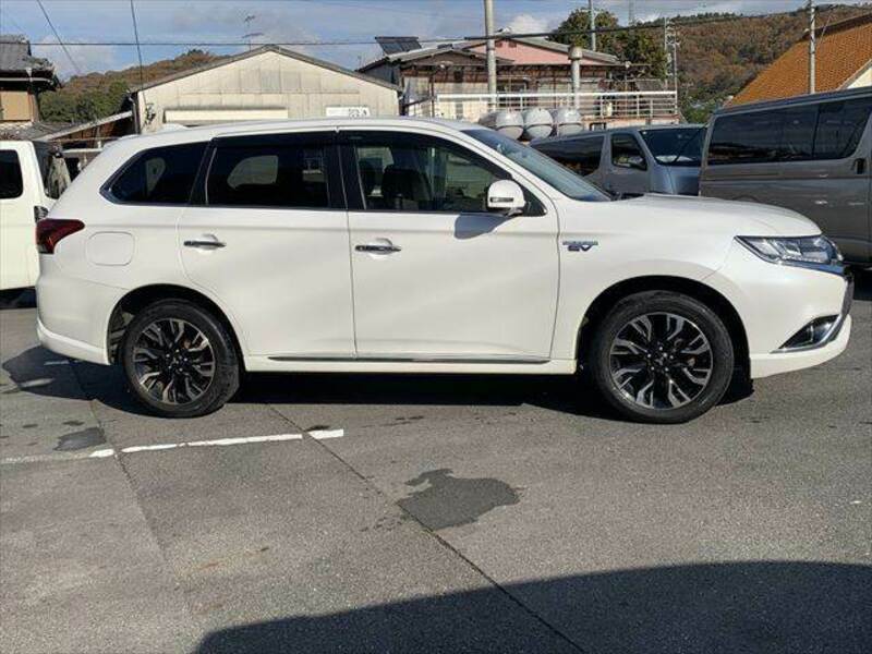 OUTLANDER PHEV