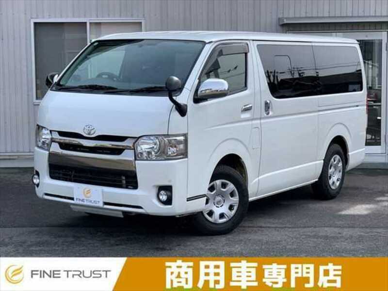 TOYOTA　HIACE VAN