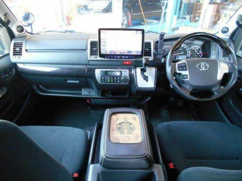 HIACE VAN