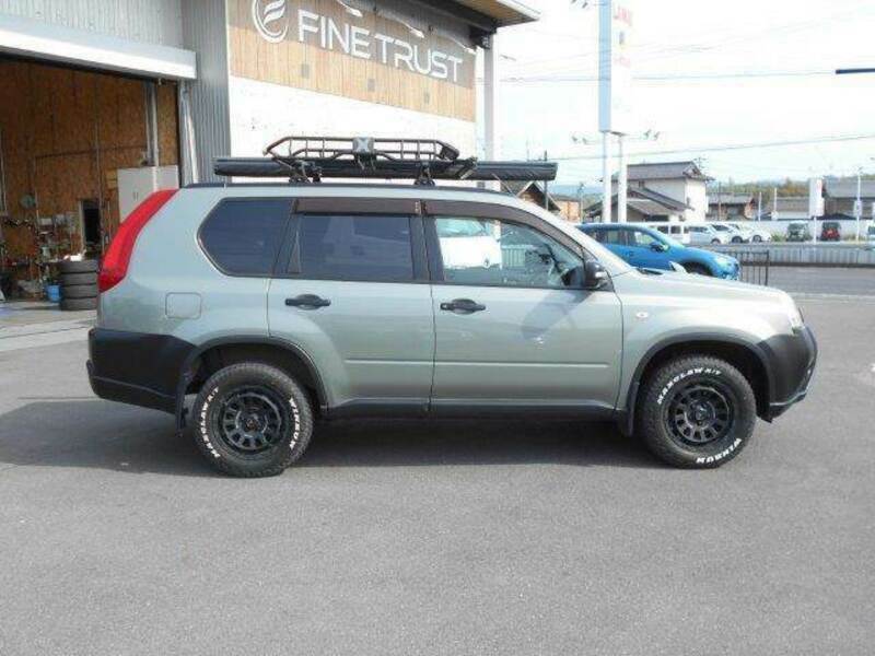 X-TRAIL