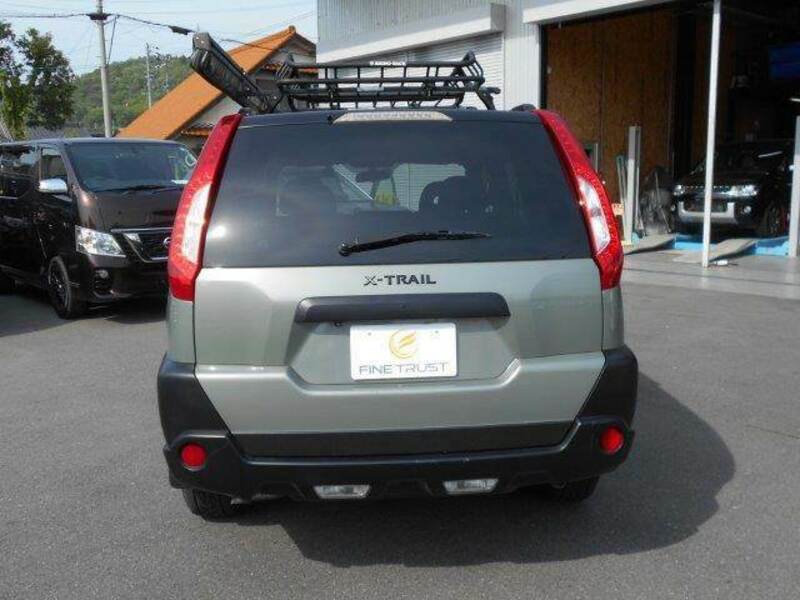 X-TRAIL