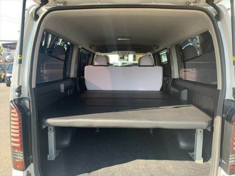 HIACE VAN-7