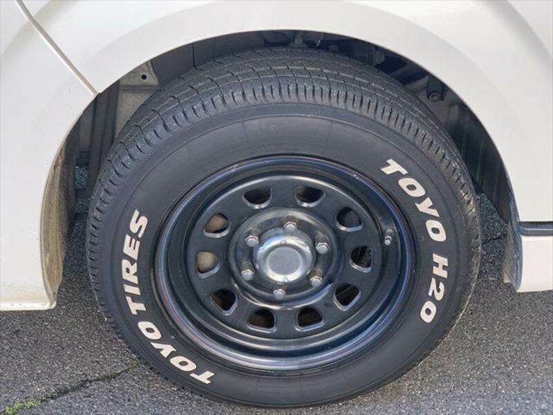 HIACE VAN-11