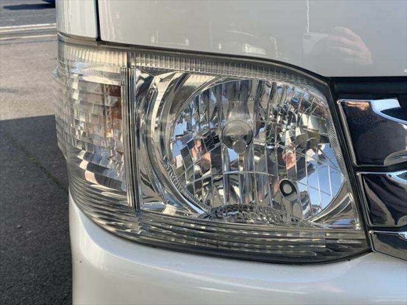 HIACE VAN-19