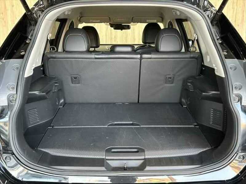 X-TRAIL-9