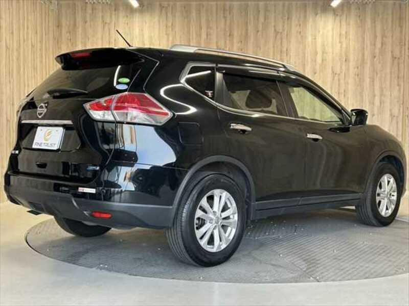 X-TRAIL-17