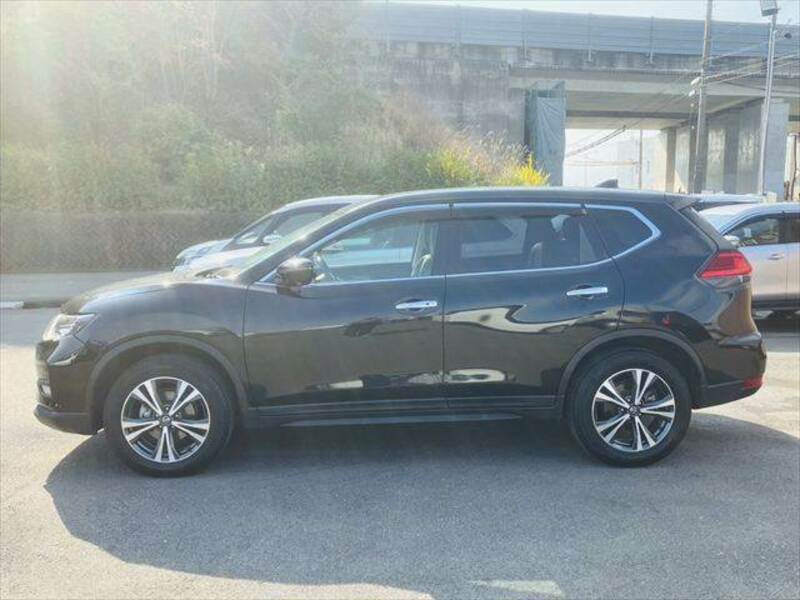 X-TRAIL-19