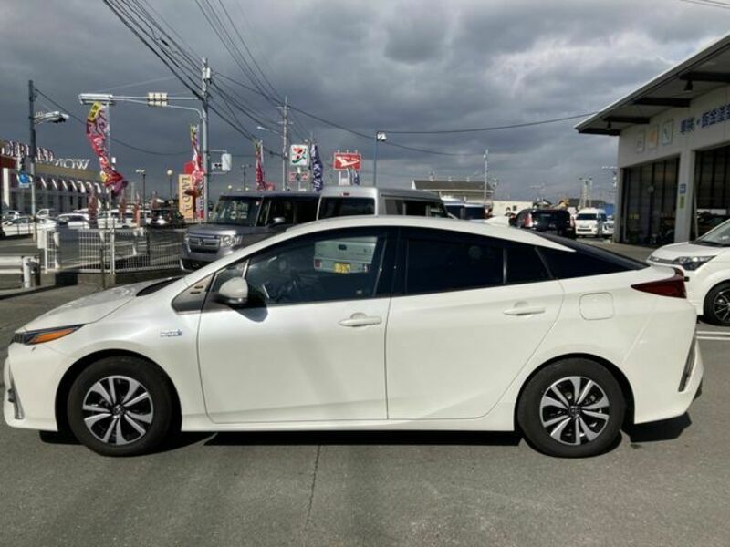 PRIUS PHV-3