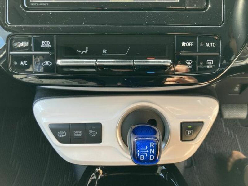 PRIUS PHV-20