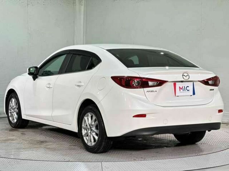 AXELA HYBRID-6