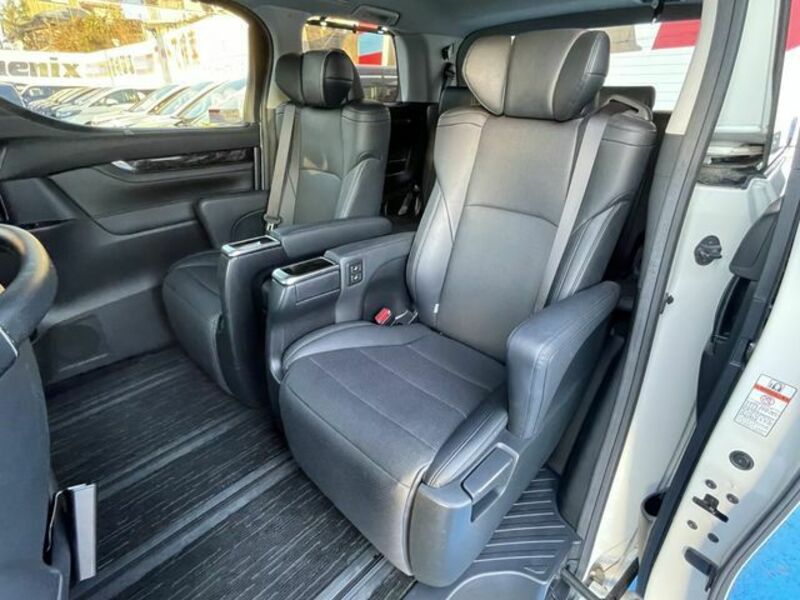 VELLFIRE-21