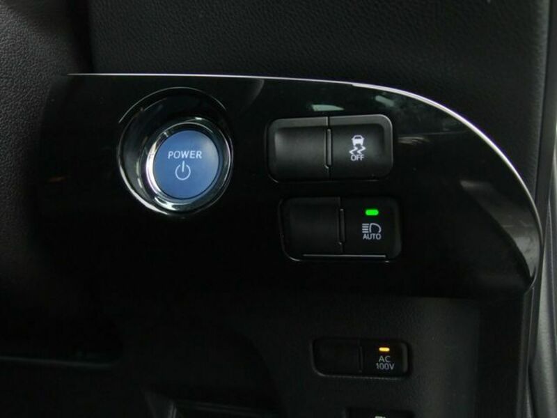 PRIUS-8