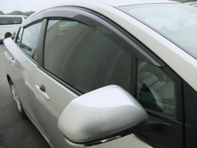 PRIUS-24