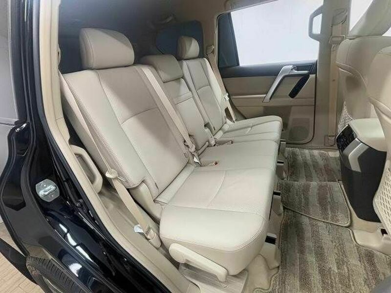 LAND CRUISER PRADO-5