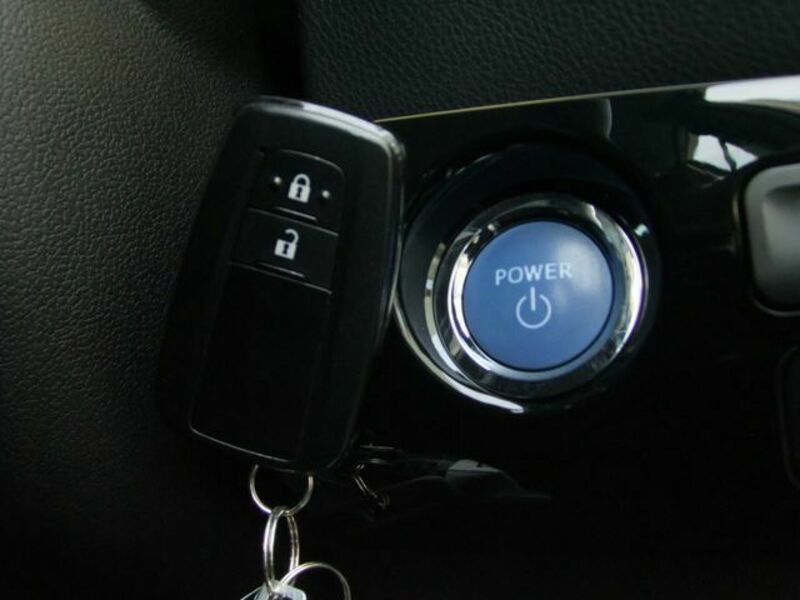 PRIUS-10