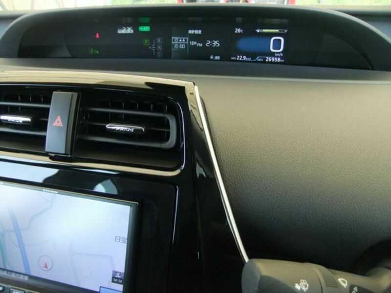 PRIUS-13