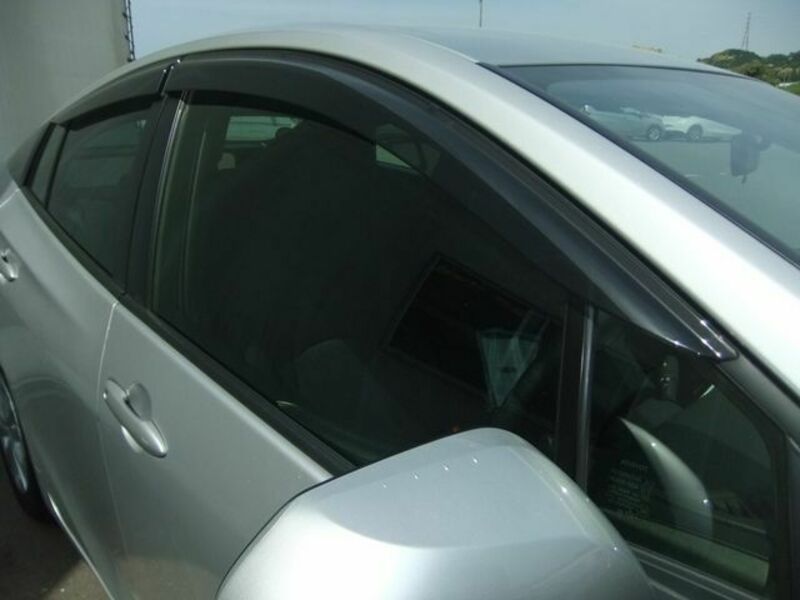 PRIUS-24