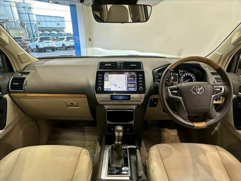 LAND CRUISER PRADO-1