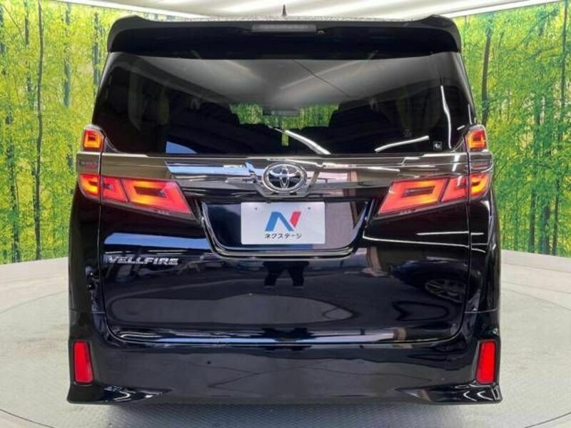 VELLFIRE-16