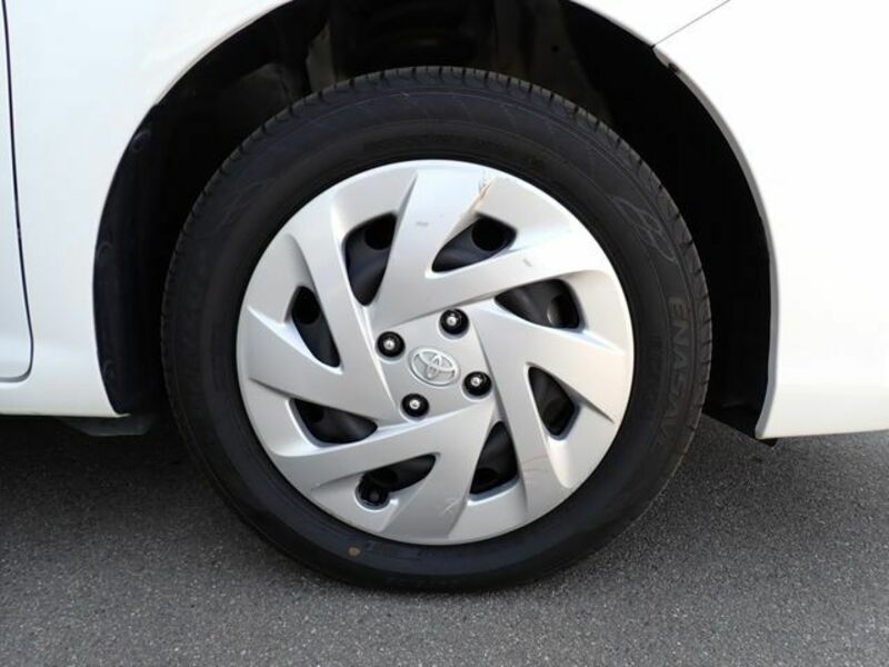 COROLLA AXIO-18