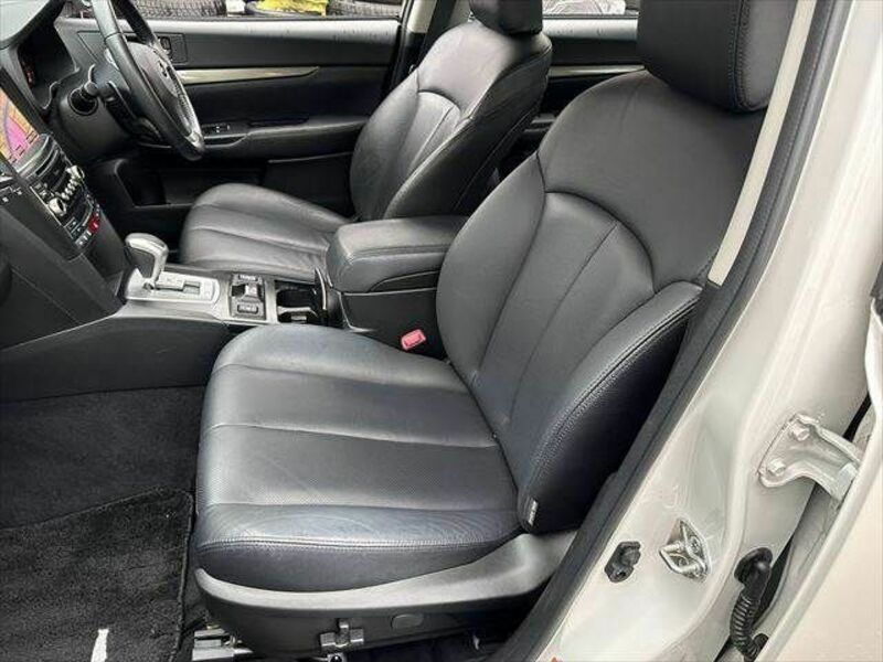 LEGACY B4-28