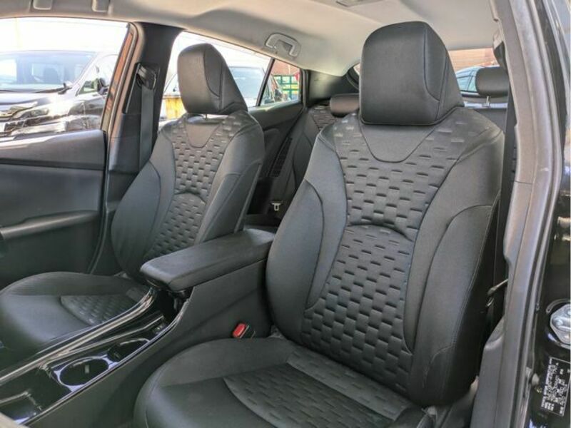 PRIUS PHV-4