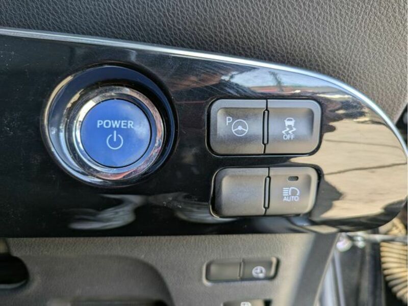PRIUS PHV-9