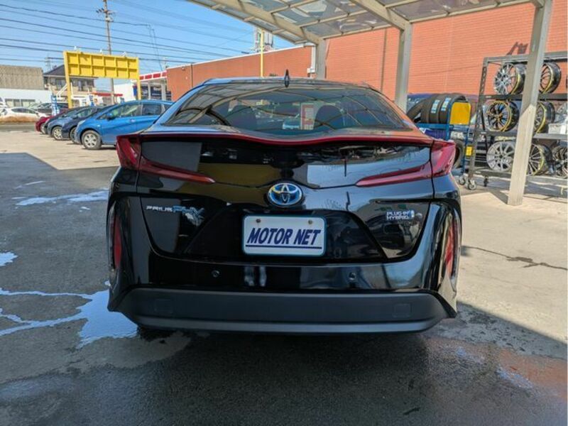 PRIUS PHV-18