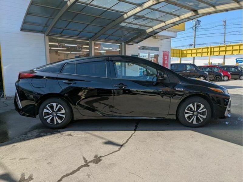 PRIUS PHV-19