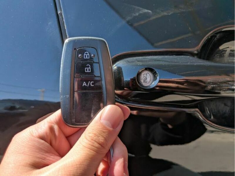 PRIUS PHV-23
