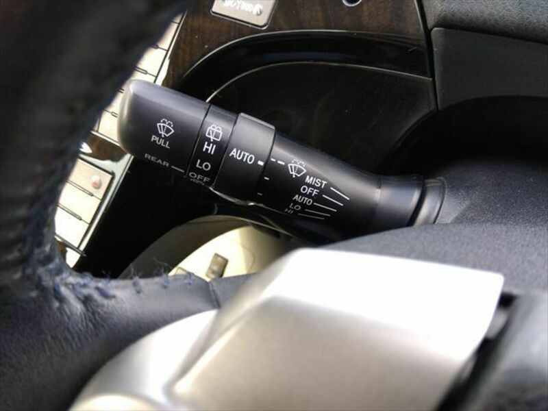 PRIUS PHV-24