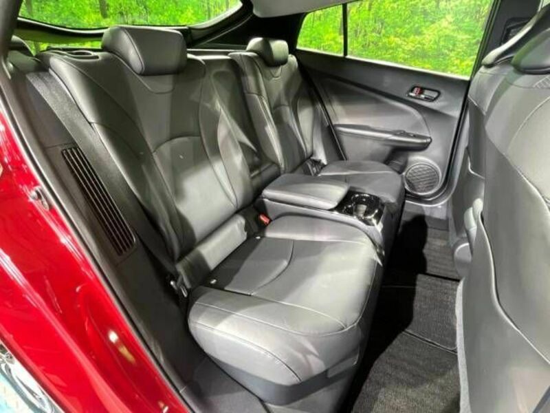 PRIUS PHV-9