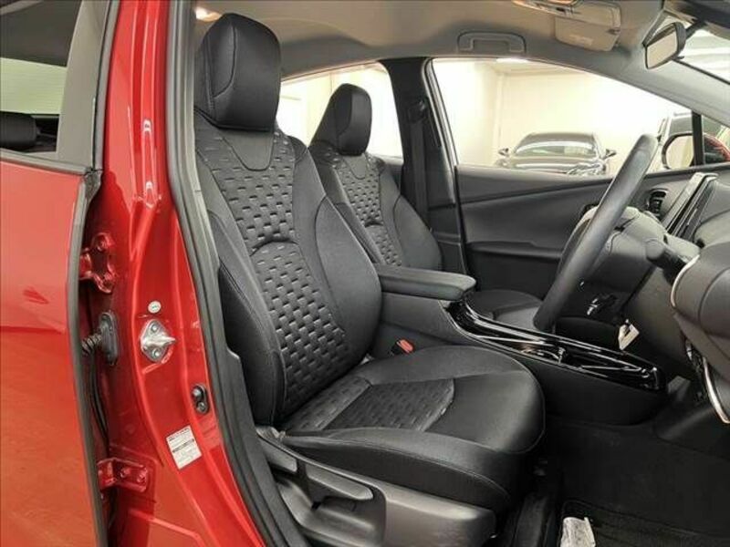 PRIUS PHV-5