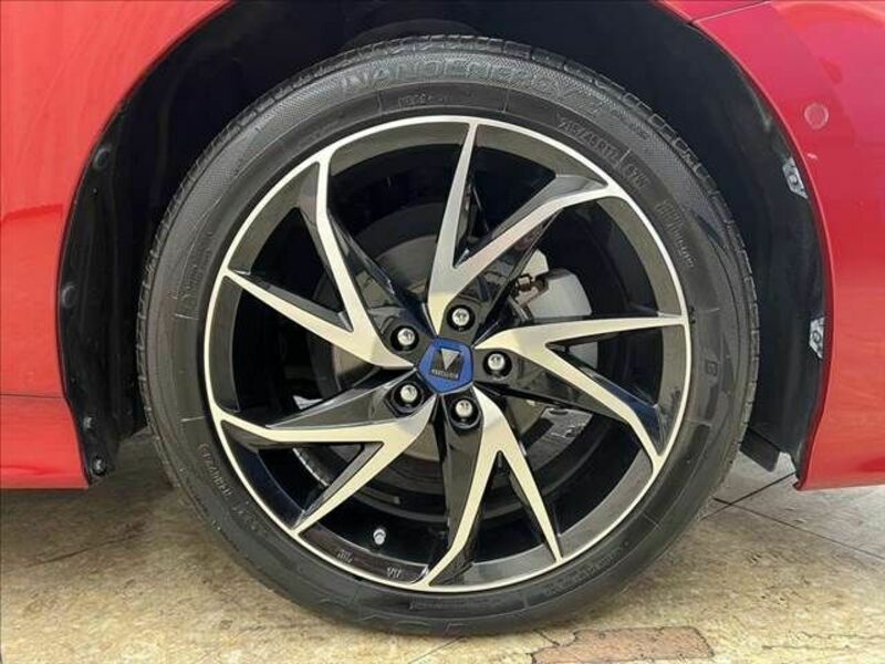 PRIUS PHV-11