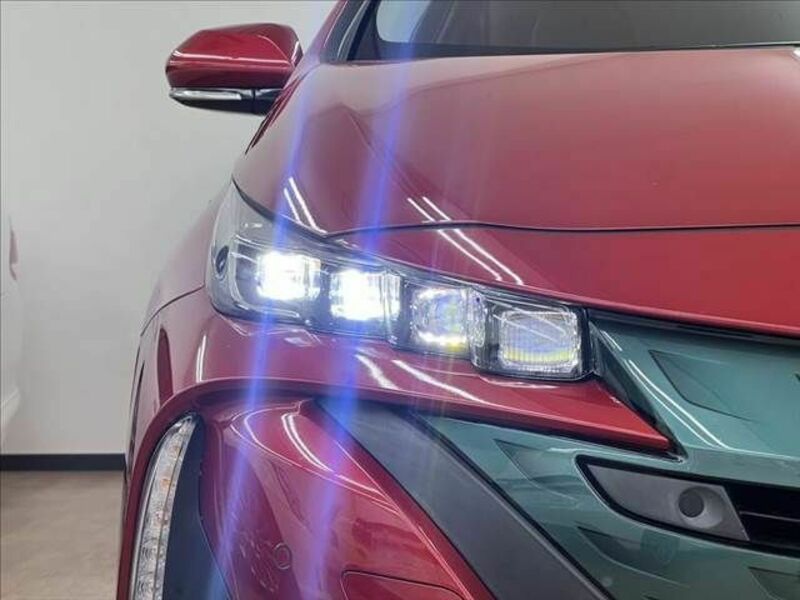 PRIUS PHV-28