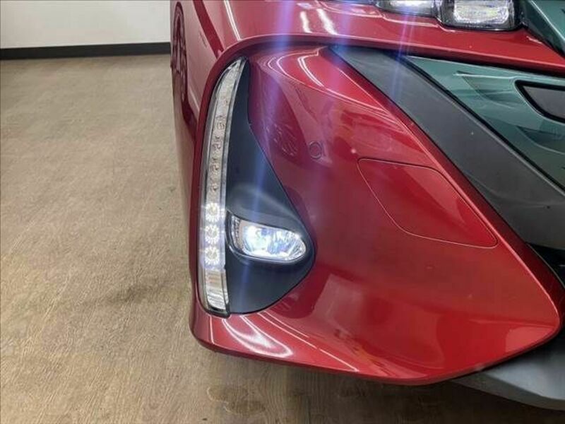 PRIUS PHV-29