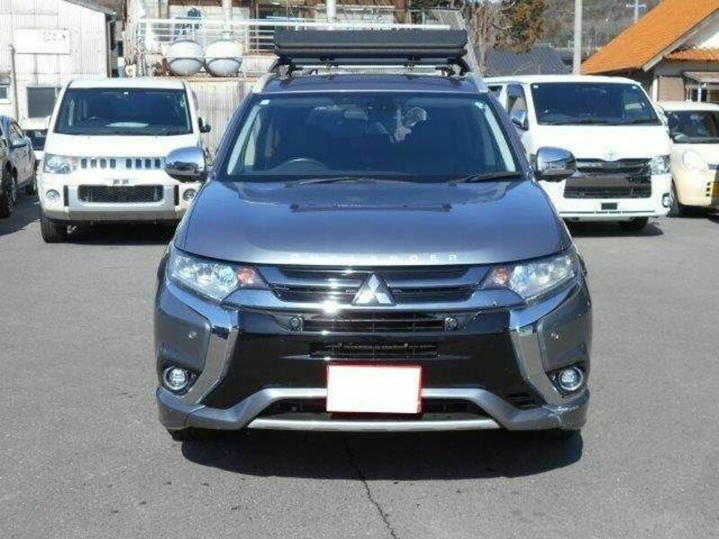 OUTLANDER PHEV-12