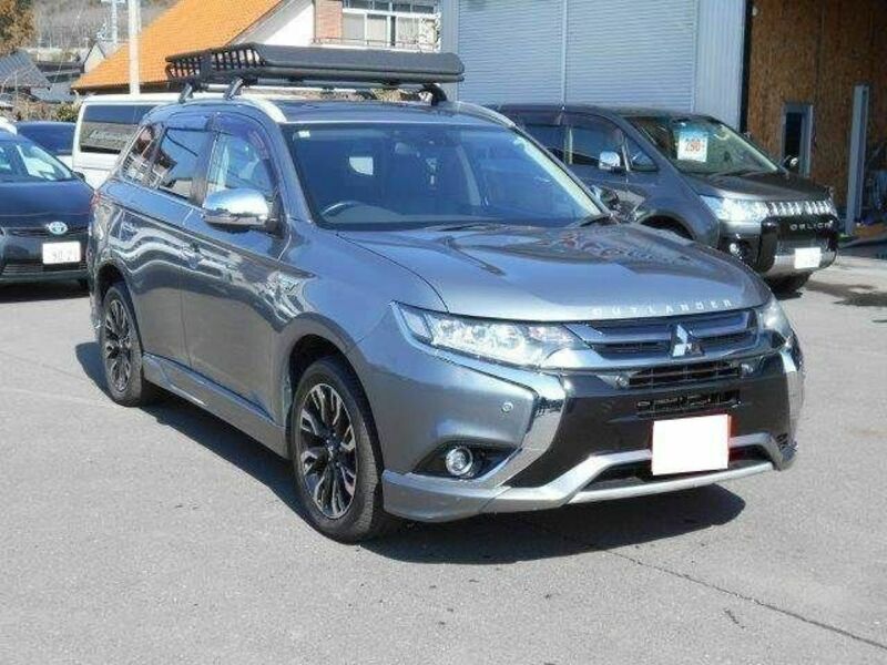 OUTLANDER PHEV-13