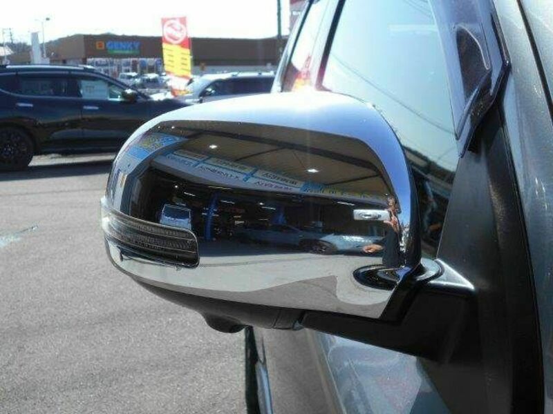 OUTLANDER PHEV-22