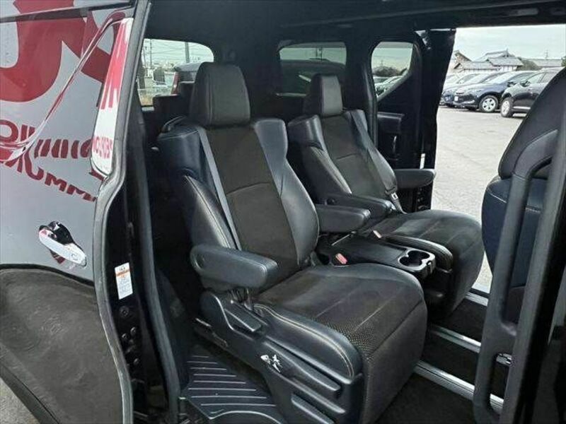 VELLFIRE-6