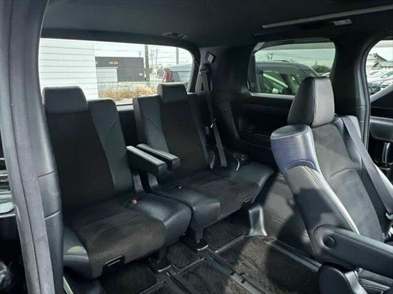 VELLFIRE-7