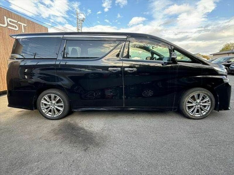 VELLFIRE-16