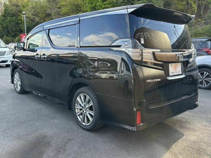 VELLFIRE-19