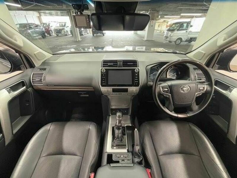 LAND CRUISER PRADO-1