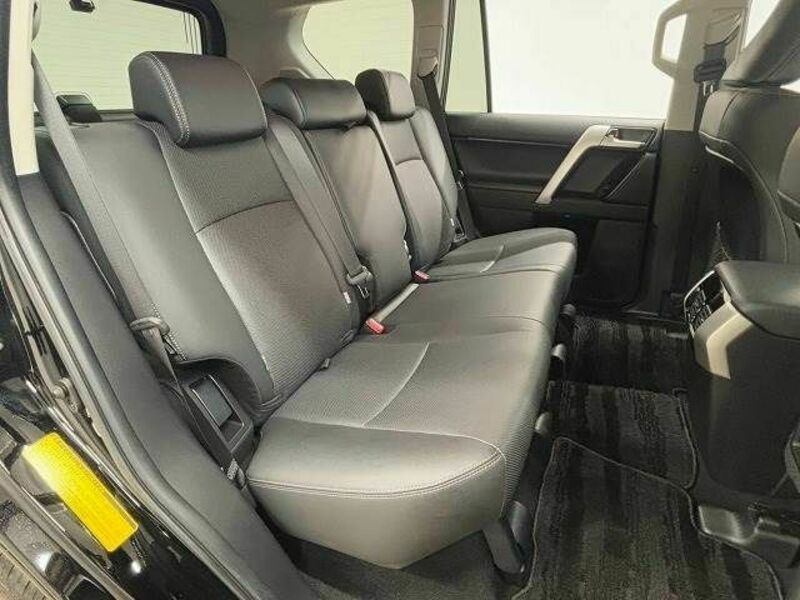 LAND CRUISER PRADO-5