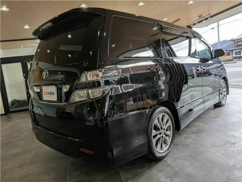 VELLFIRE-12