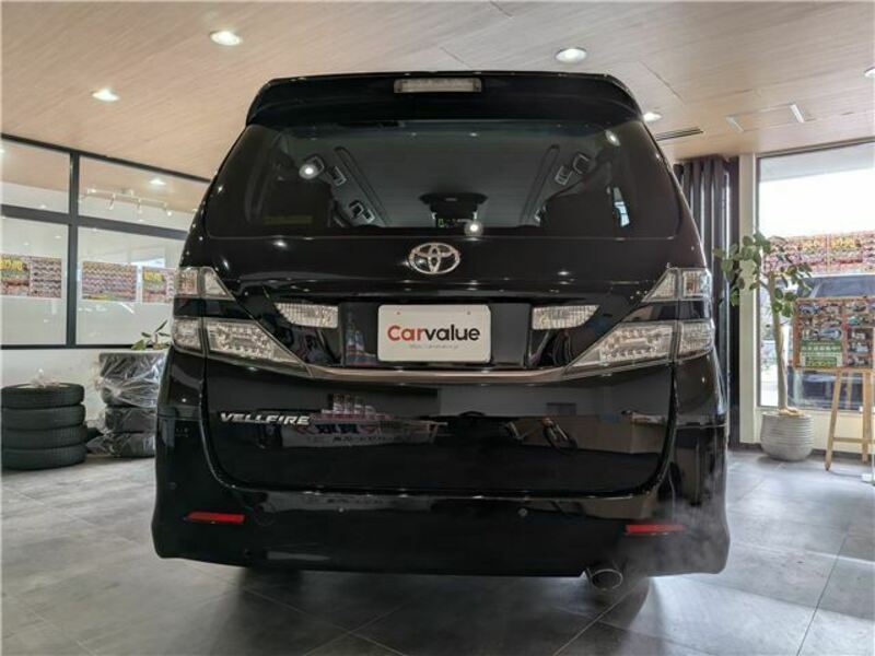 VELLFIRE-17