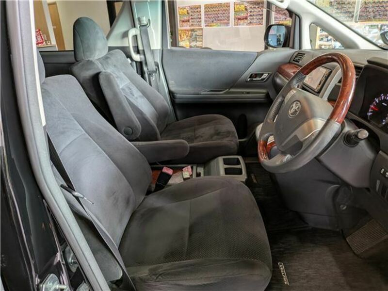 VELLFIRE-19