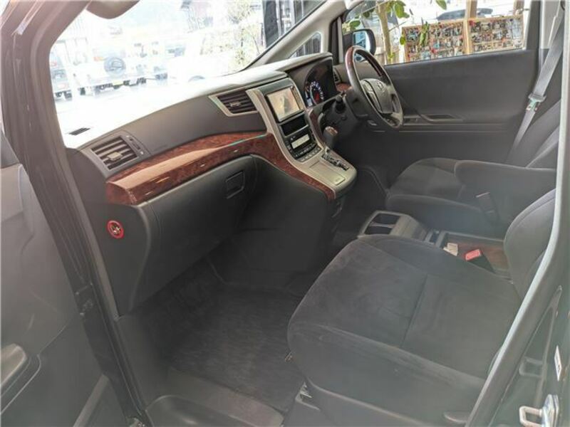 VELLFIRE-22